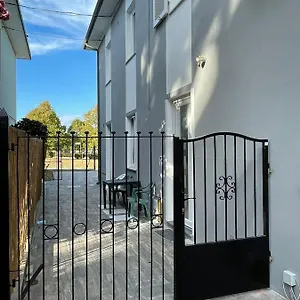 Incantevole Con Parcheggio Apartamento