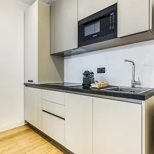 Apartment Beplace In San Babila 